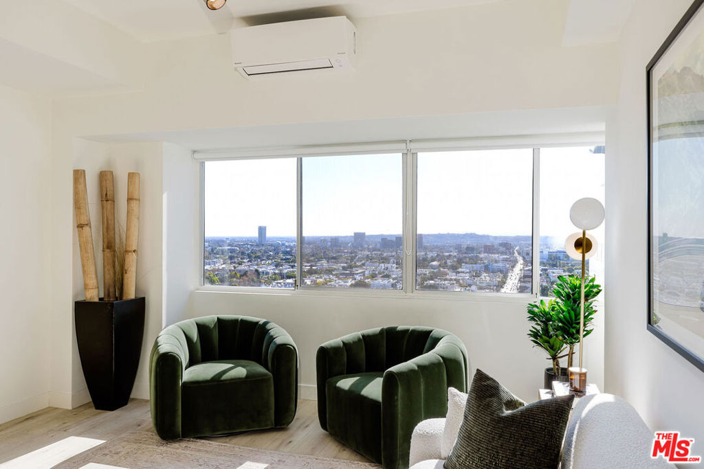 1155 N La Cienega Boulevard - Photo 4