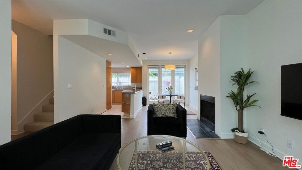 807 21st Street - Photo 6