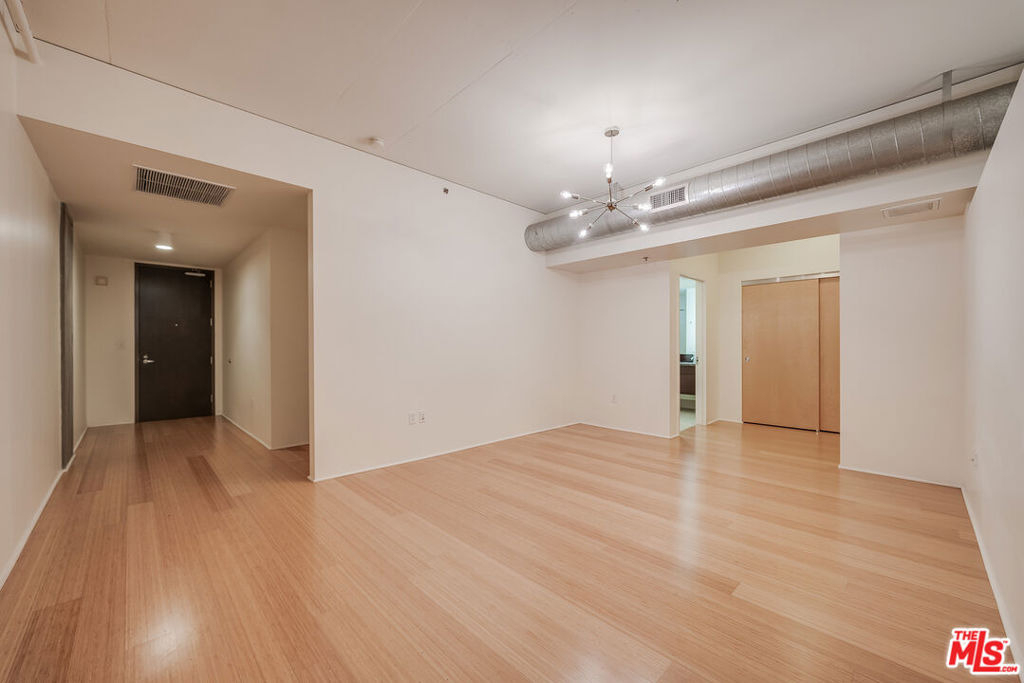 1111 S Grand Avenue - Photo 6