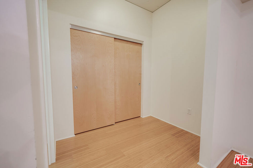 1111 S Grand Avenue - Photo 9