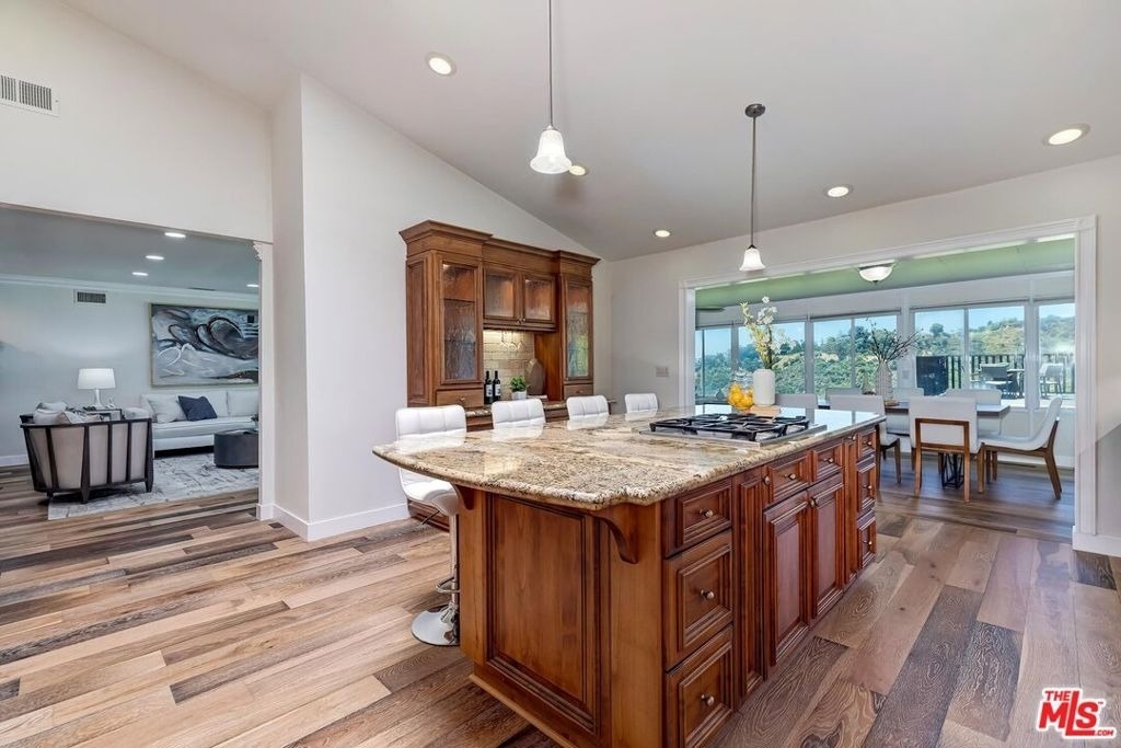 823 Enchanted Way - Photo 14