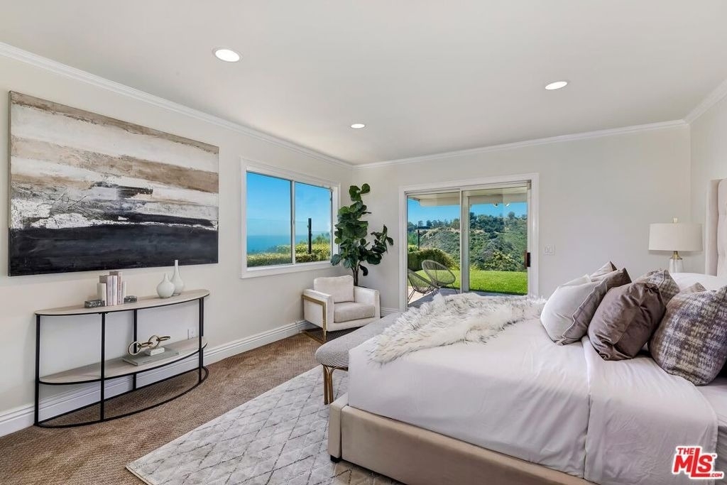 823 Enchanted Way - Photo 25