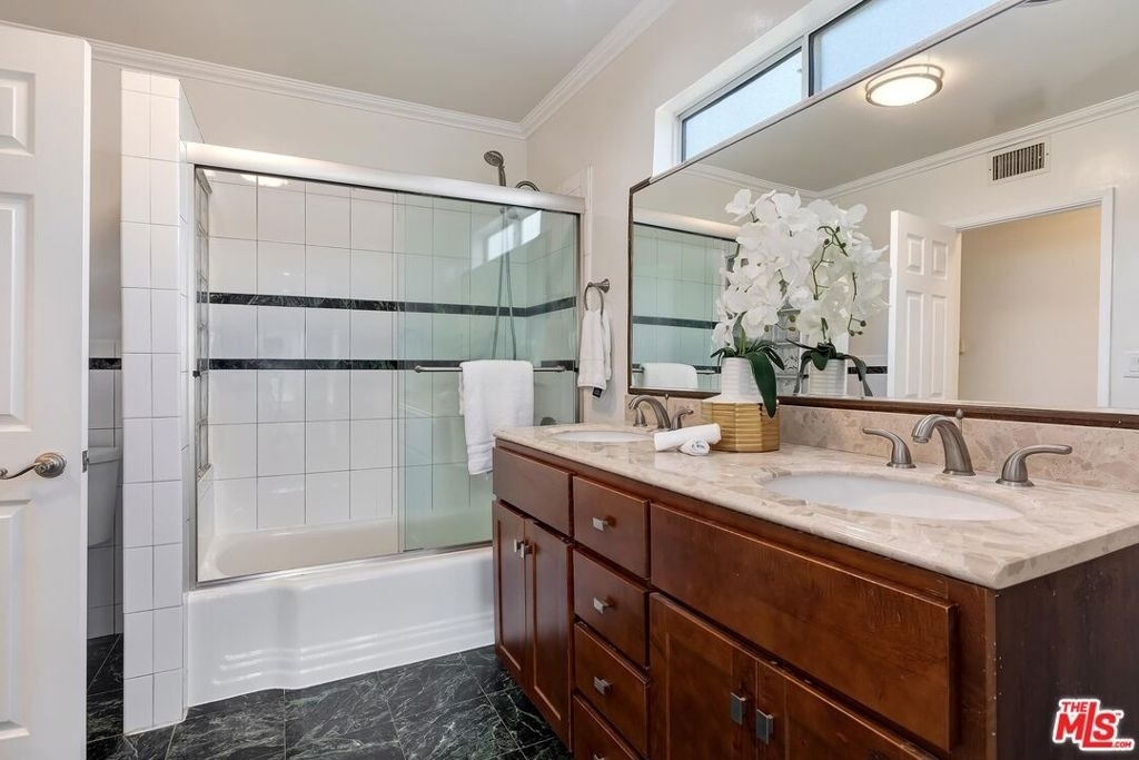 823 Enchanted Way - Photo 28