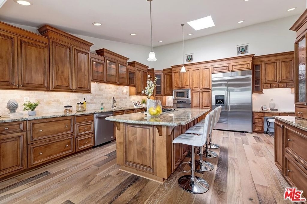 823 Enchanted Way - Photo 17