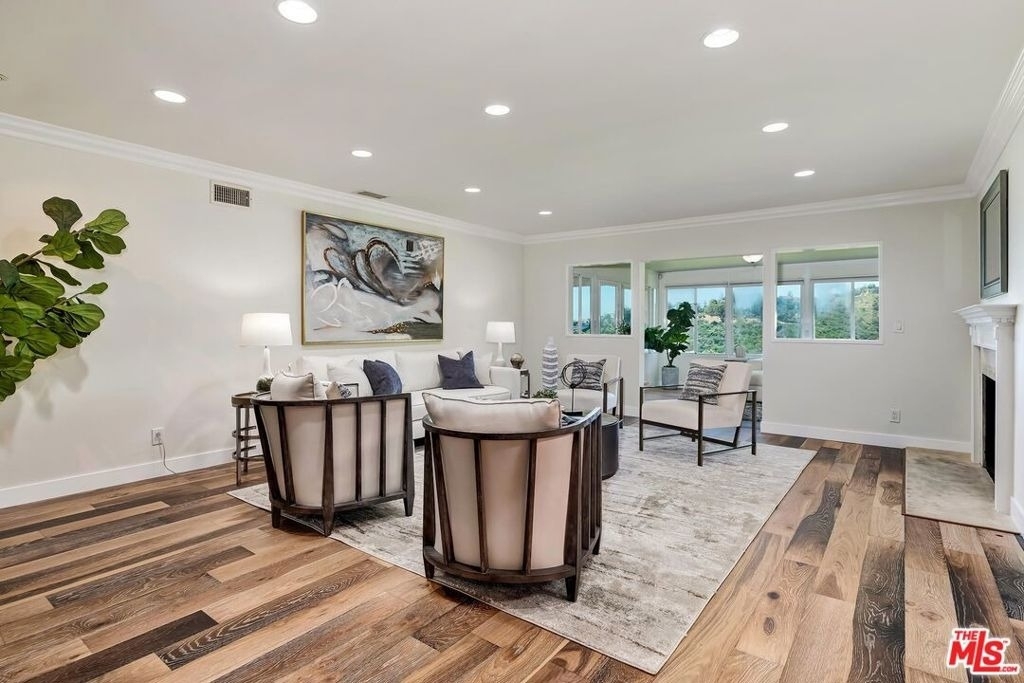 823 Enchanted Way - Photo 10