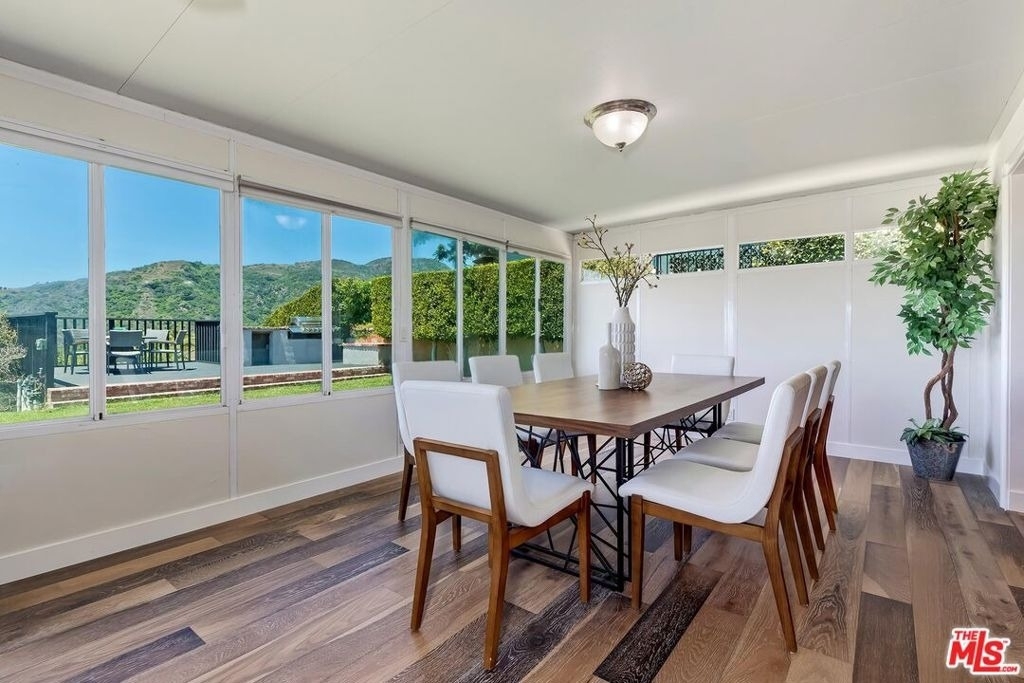 823 Enchanted Way - Photo 18