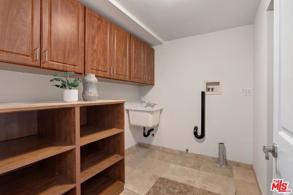 823 Enchanted Way - Photo 35