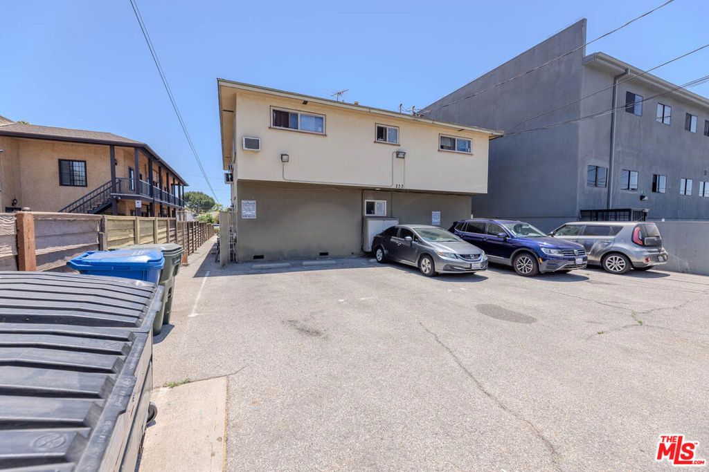 233 E Alameda Avenue - Photo 23