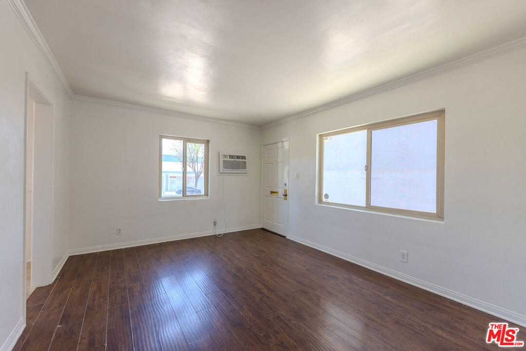 233 E Alameda Avenue - Photo 2