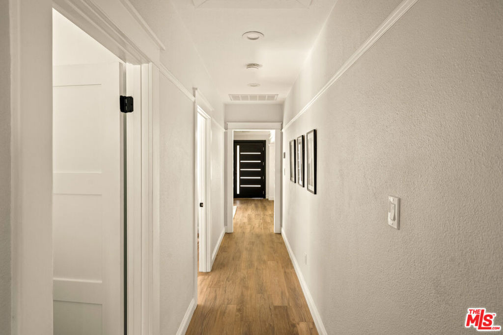 1726 W 52nd Street - Photo 11
