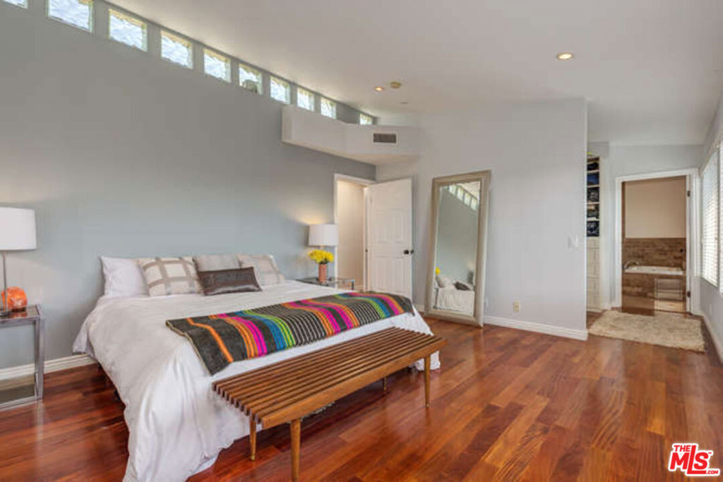 603 Vernon Avenue - Photo 3