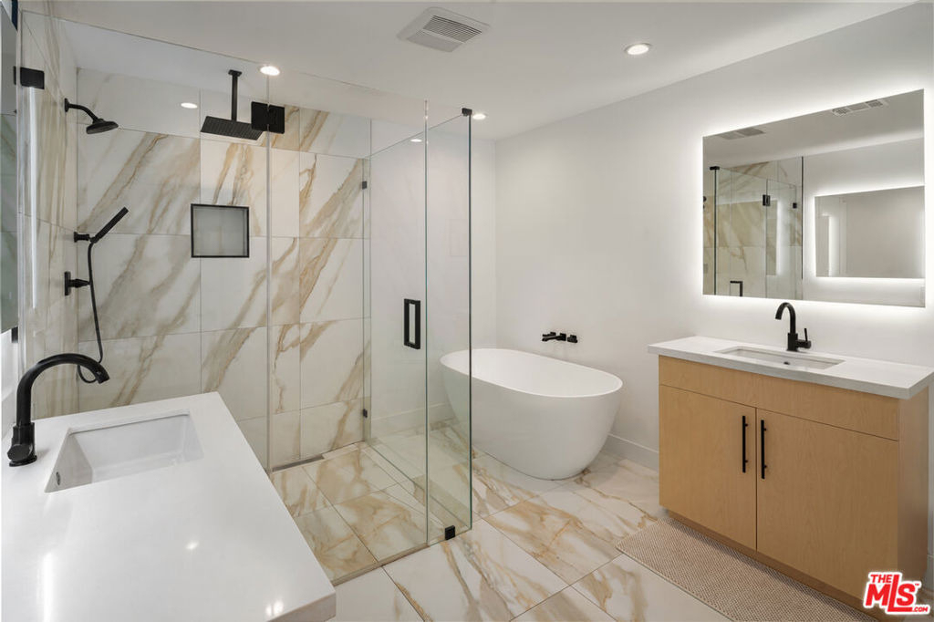 16740 Otsego Street - Photo 18