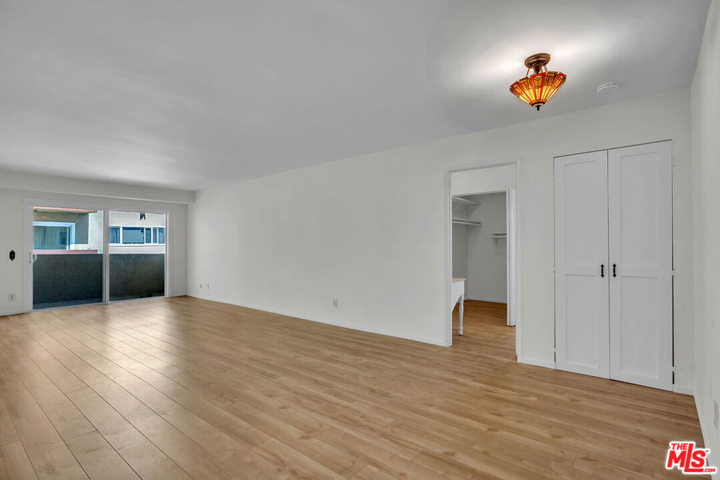 620 N Kenwood Street - Photo 3