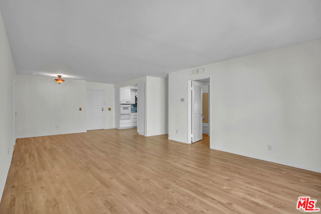 620 N Kenwood Street - Photo 5