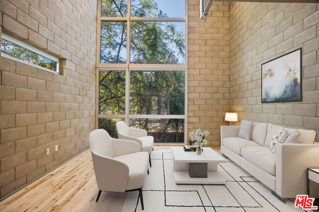 3450 Cahuenga Boulevard - Photo 5