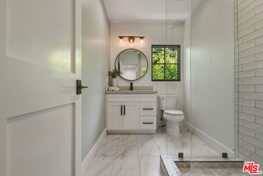 3721 Woodcliff Road - Photo 18