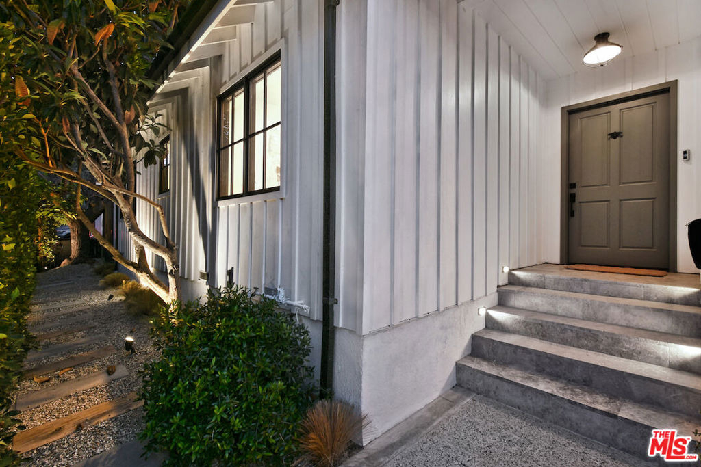 3721 Woodcliff Road - Photo 3