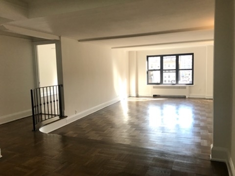 East 38th Street And Lexington Avenue - Photo 0
