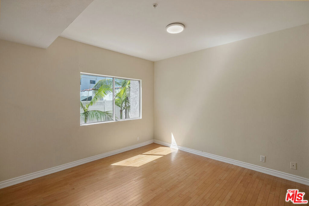 923 Euclid Street - Photo 10