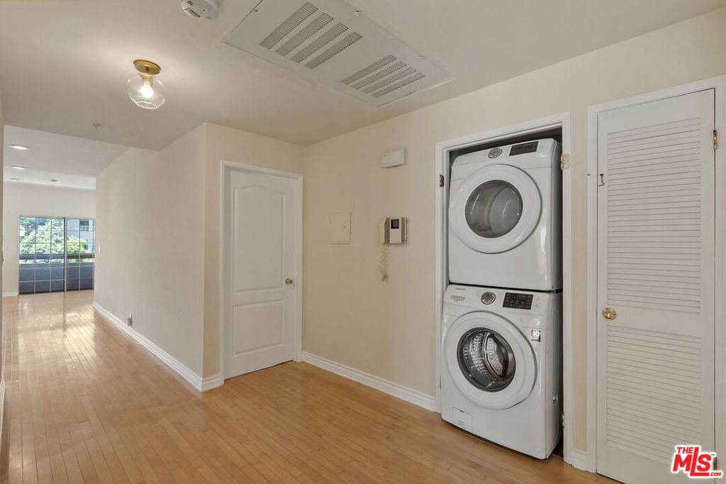 923 Euclid Street - Photo 7
