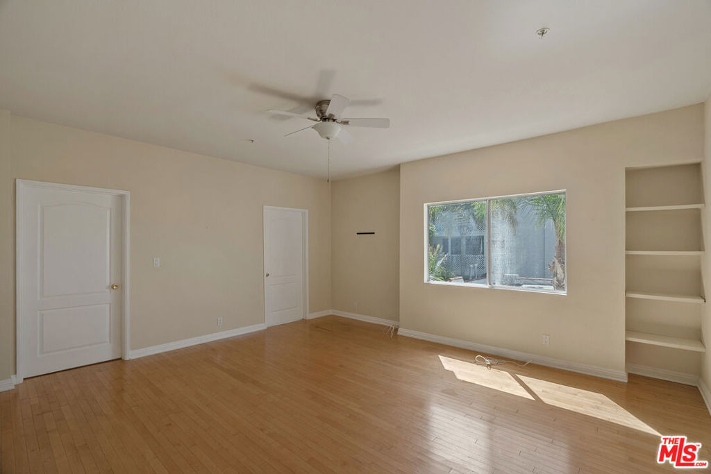 923 Euclid Street - Photo 8
