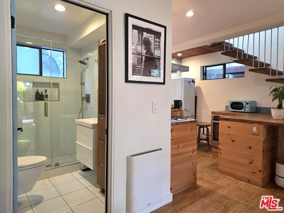 1001 Main Street - Photo 8