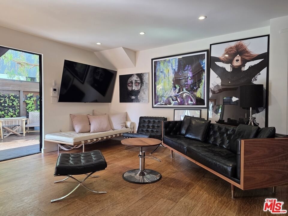 1001 Main Street - Photo 1