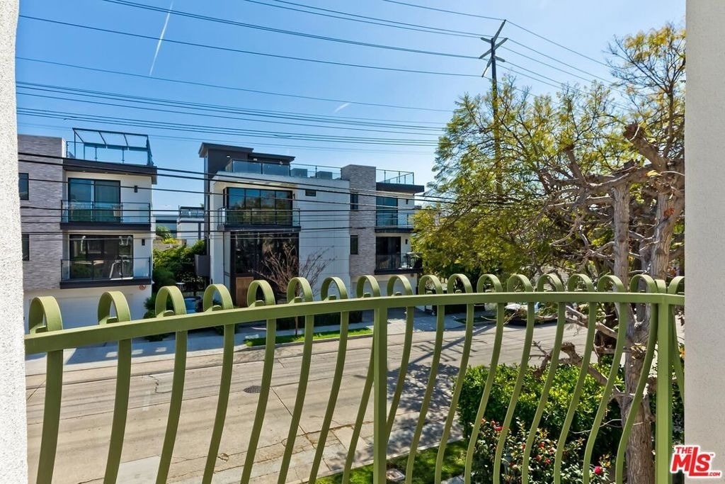11603 Mississippi Avenue - Photo 17