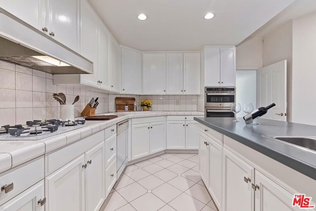 11603 Mississippi Avenue - Photo 14