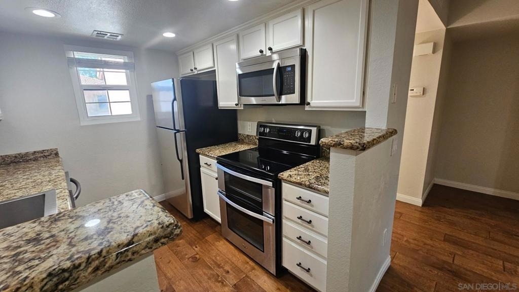 12091 Alta Carmel Ct - Photo 1