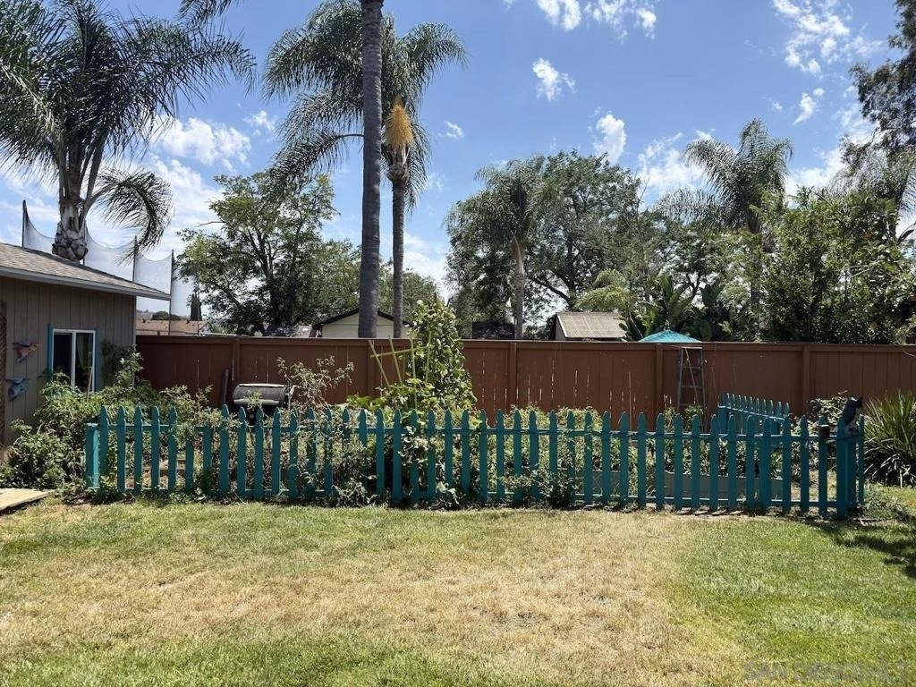 13919 York Avenue - Photo 33