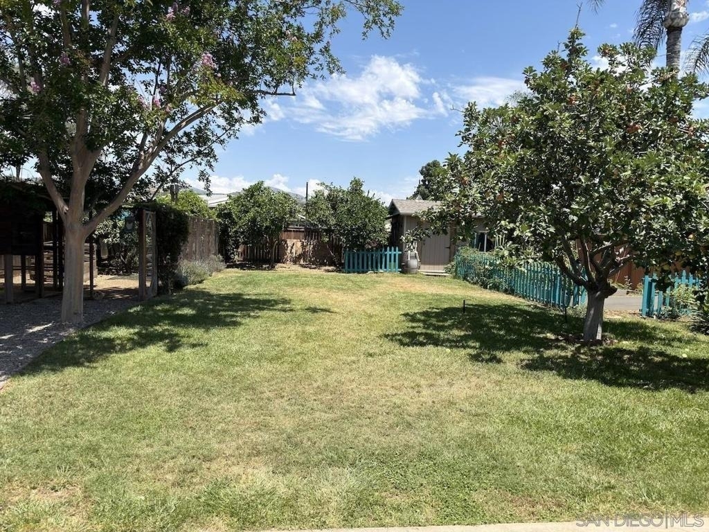 13919 York Avenue - Photo 19