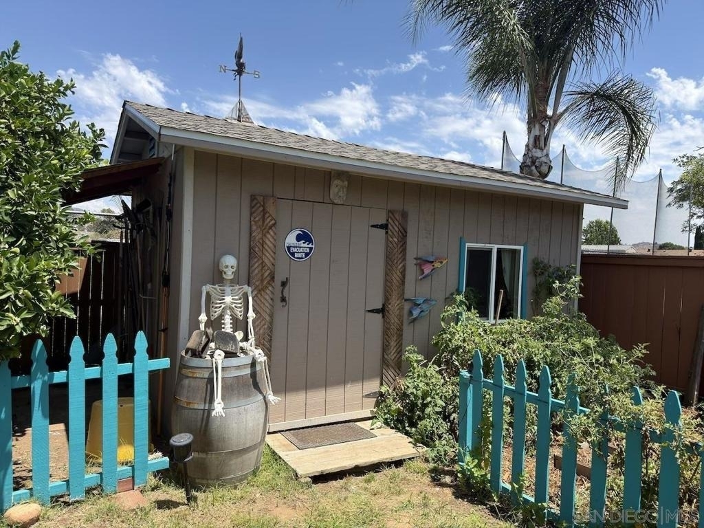 13919 York Avenue - Photo 31