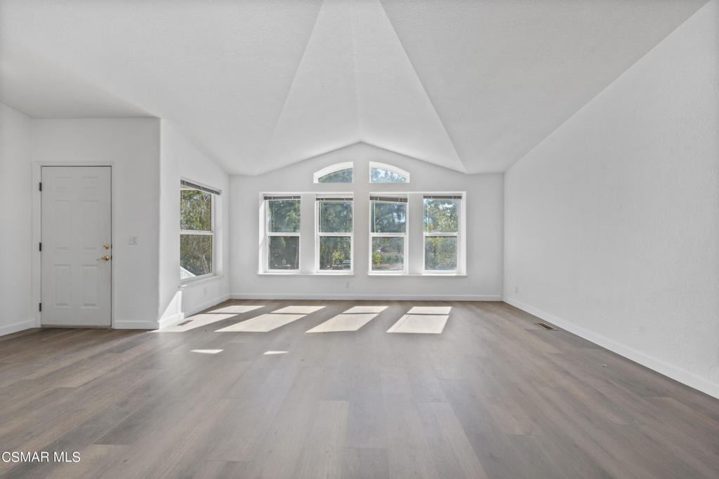 1057 La Loma Avenue - Photo 6