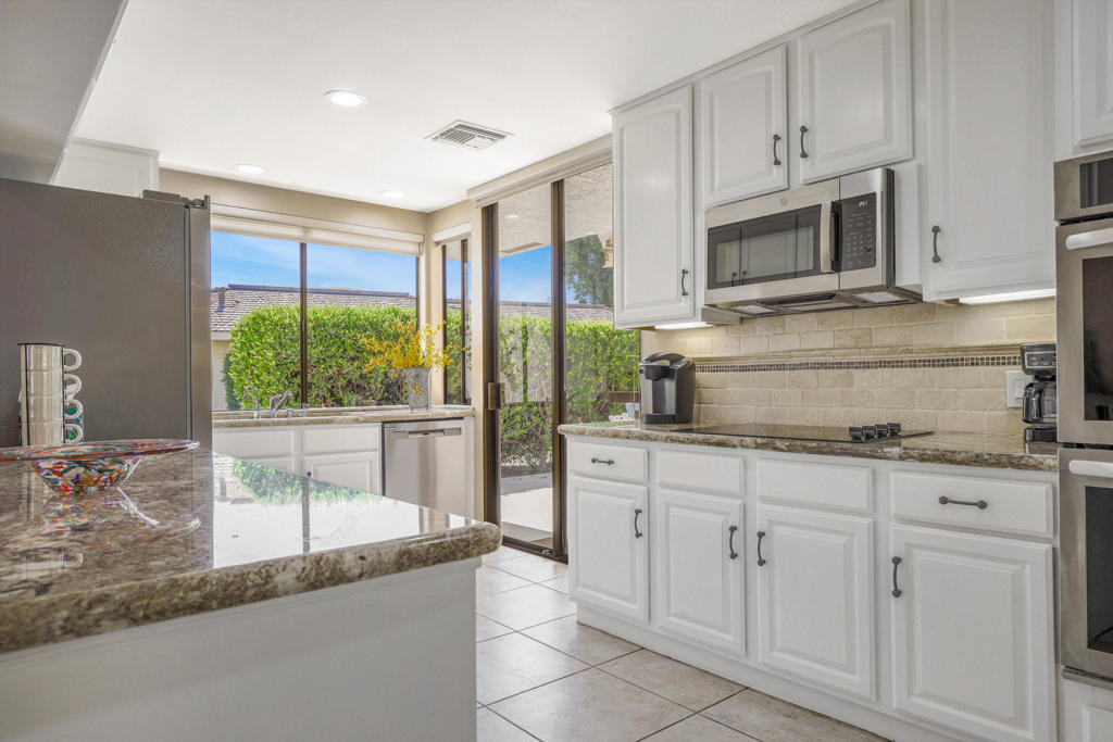 31 Stanford Drive - Photo 11