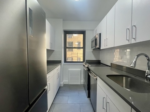 East 68th Street by 3rd Avenue - Photo 9