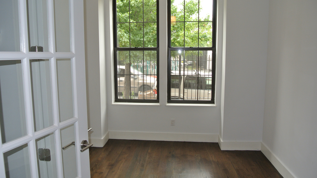 297 Harman St 11237 - Photo 5
