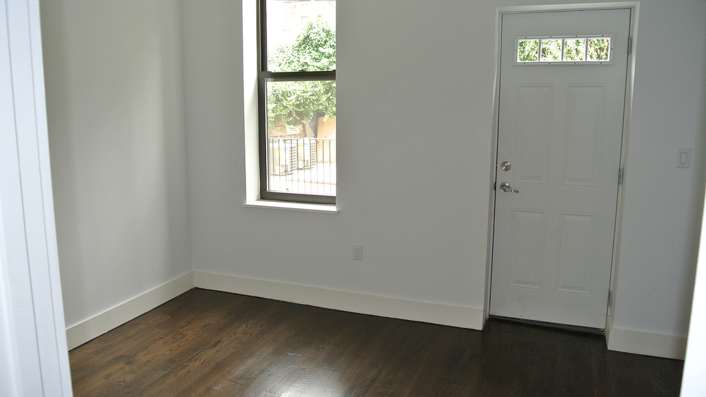 297 Harman St 11237 - Photo 3