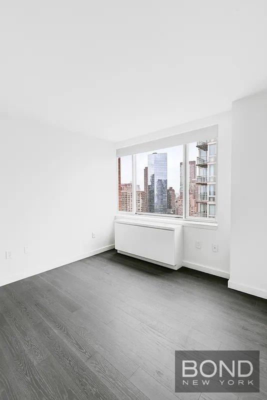 West End Avenue - Photo 1