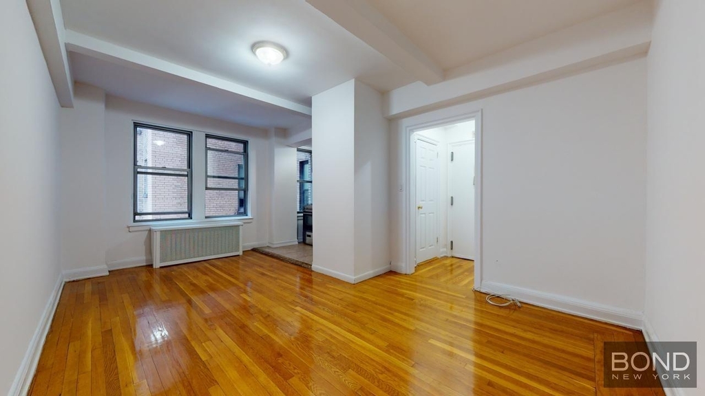 East 38th Street - Photo 1