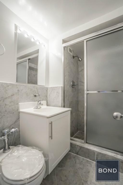 East 79th Street - Photo 3