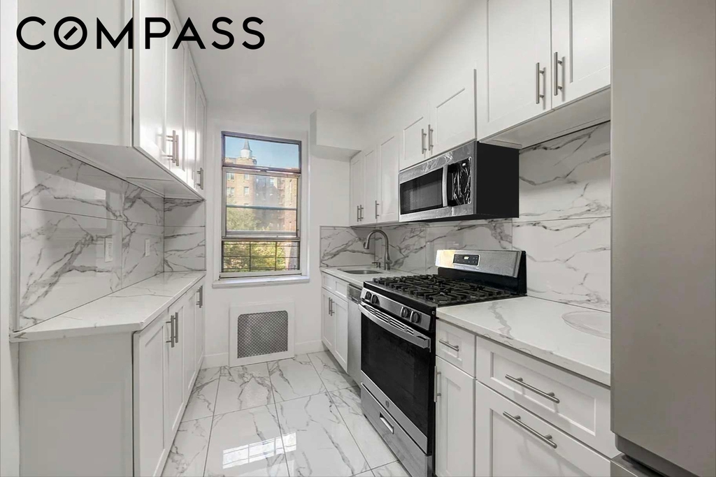 34th Avenue - Photo 9