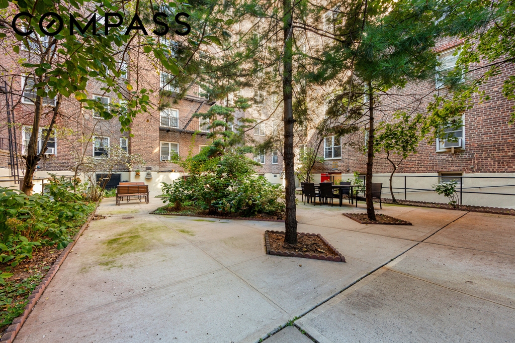 34th Avenue - Photo 8