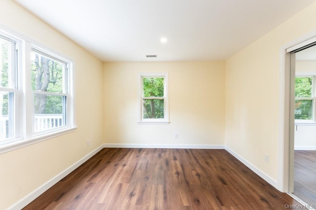 745 Peekskill Hollow Road - Photo 15