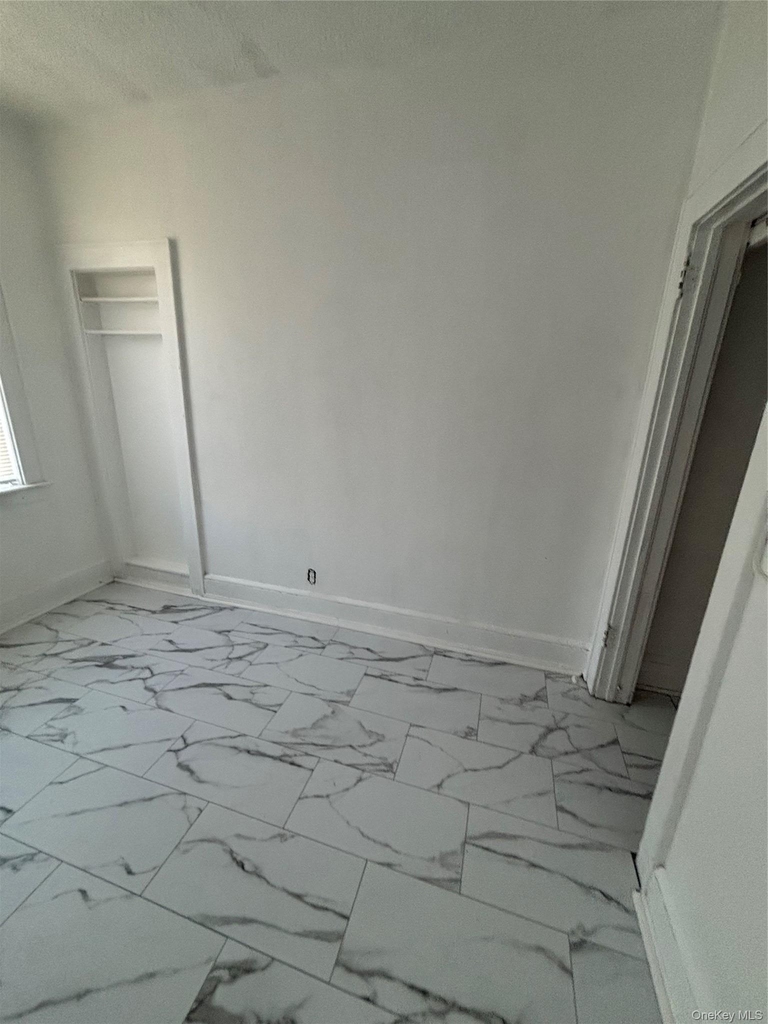 2426 Grand Avenue - Photo 3