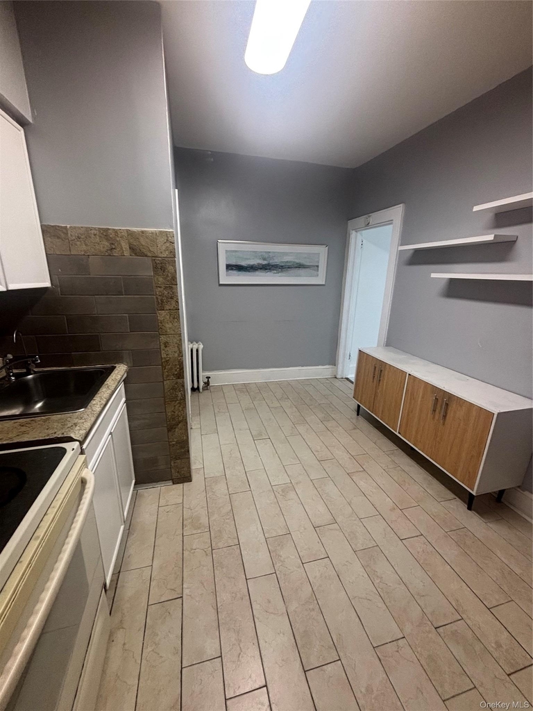 2426 Grand Avenue - Photo 0