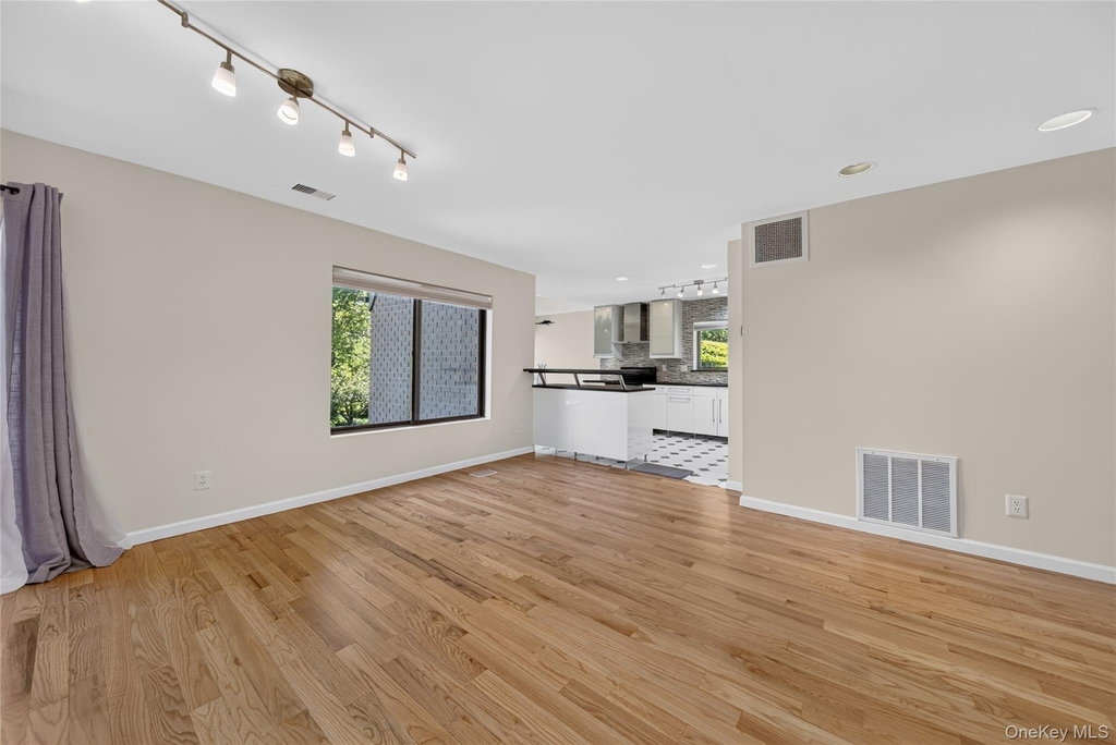46 Acorn Pond Drive - Photo 8