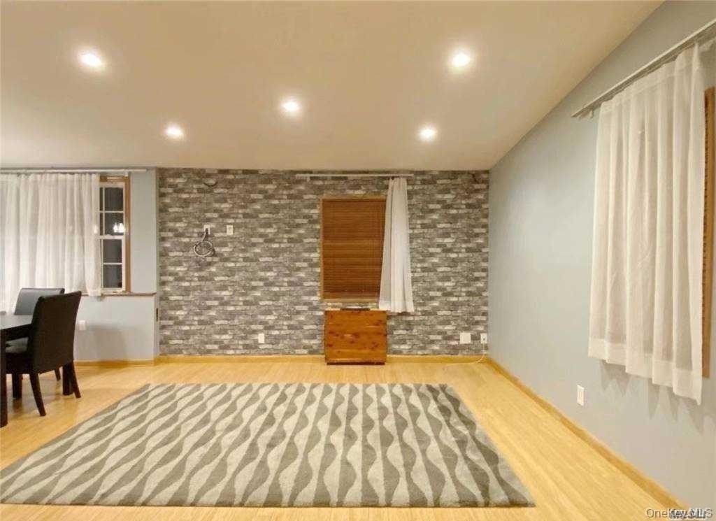 59 Oak Street - Photo 3