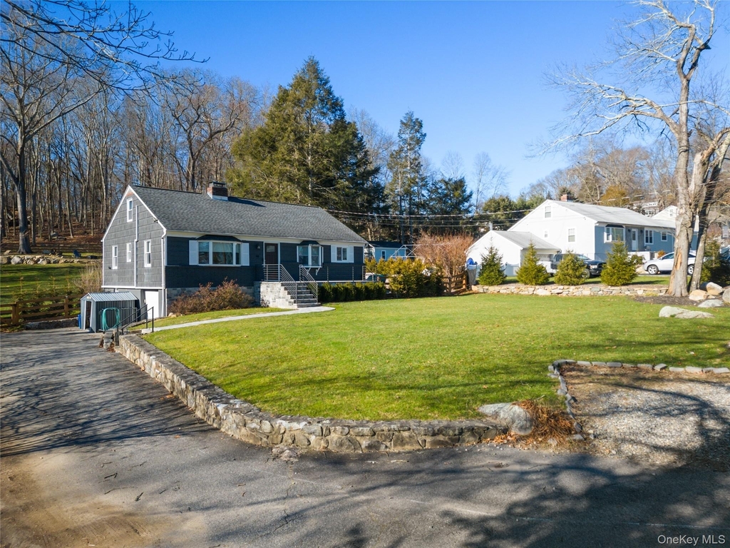 44 Oakridge Road - Photo 1