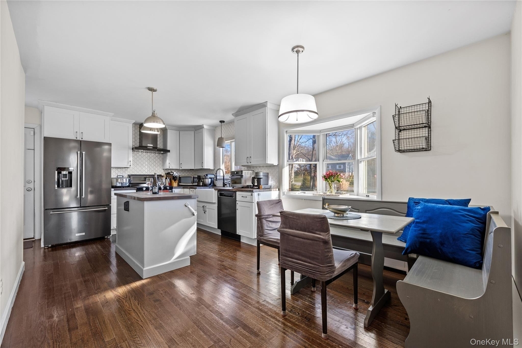 44 Oakridge Road - Photo 2